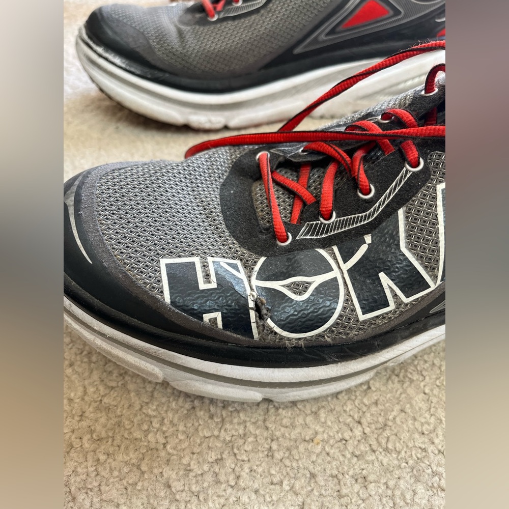 Hoka ONE ONE BONDI4 RUNNING Shoes
Men’s size 13 
Preowned Used Hole and scuffs. - Picture 14 of 16